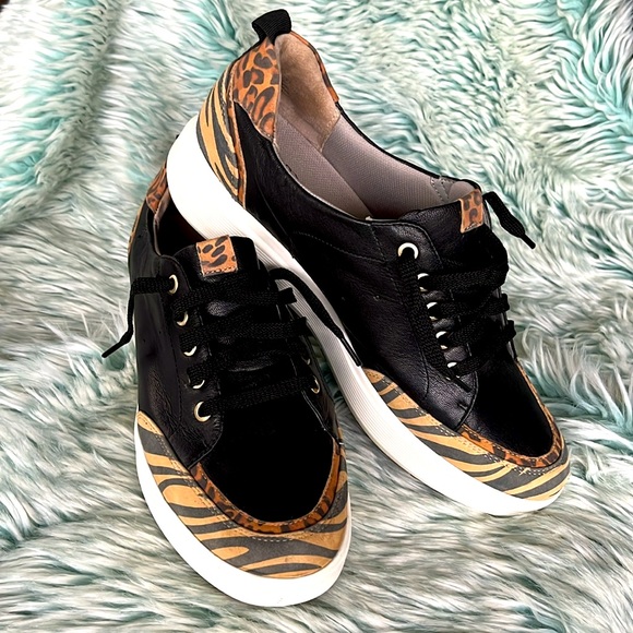 🐆Naturalizer🐅”Tilda” Lifestyle Sneakers, Size 12M - Picture 2 of 11
